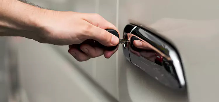 Why Choose Our Auto Locksmith Team in Lakeside, FL?